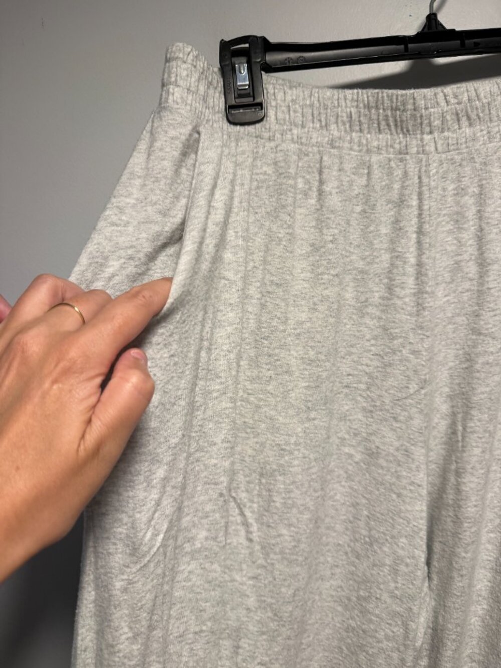 Abercrombie Light Gray Lounge Brushed Wide Leg Sweatpant L Long - Picture 5 of 7